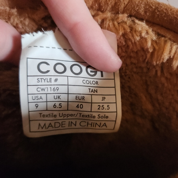 RARE Vintage COOGI 3D Rainbow Colorful Knit Sweater Ugg Style Winter Boots - Picture 14 of 14